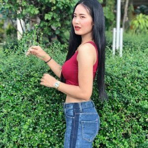 หงษ์ หยก profile icon