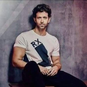 Lara Eleena profile icon