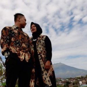 Resa Fatimah profile icon