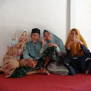 Tatik Karomah profile icon