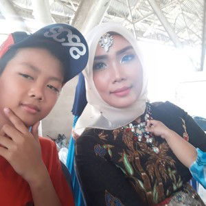 Lauraputriazzahra profile icon