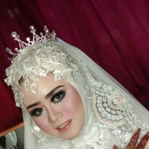 Meli Astuti profile icon