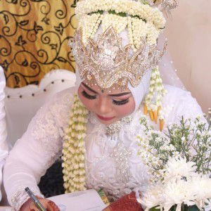 Devi Ariyani profile icon