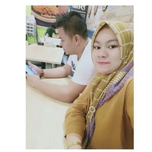 Rina Khairina profile icon