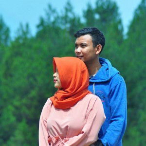 Dewi Triyanti profile icon