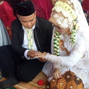 Iis Ismayanti profile icon