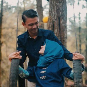 Dyah Yuli profile icon