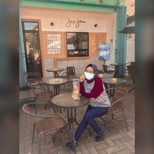 Fitry Aryani profile icon