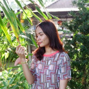 Wan Nisa profile icon