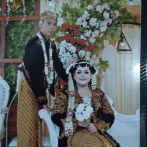 Nur Aenii profile icon