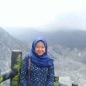 Indah Fitriningsih profile icon