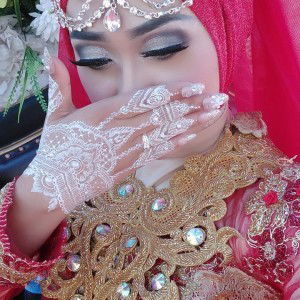 Kha Ay Aprilmantini profile icon