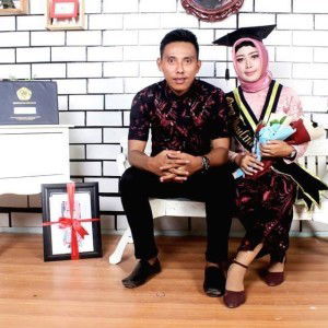 Roza Maulina Hidayat profile icon