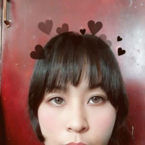 Xinnie Calalang Sison profile icon