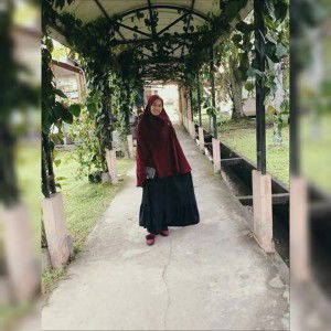 Lia Kustriana profile icon