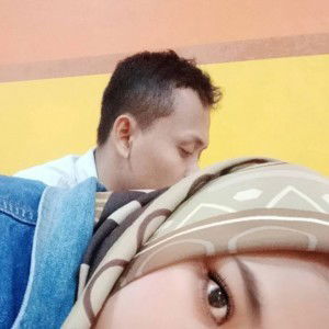 Iis Farikhatun profile icon