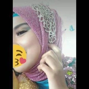 Khoirunnisa profile icon