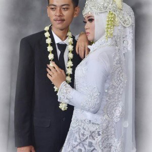 Grey Laksono profile icon