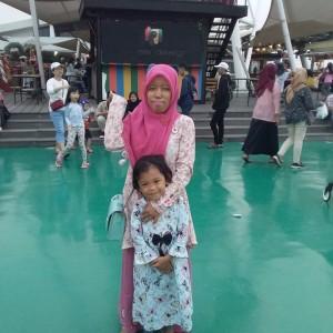 Nur Azizah Asrianthi profile icon