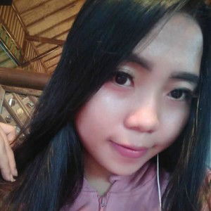 wahyu cahyaningrum profile icon