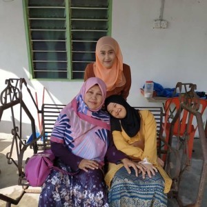 Nur Fara profile icon