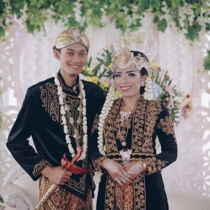 Riski Yulianti profile icon