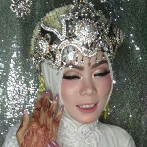 Intan Pesek profile icon