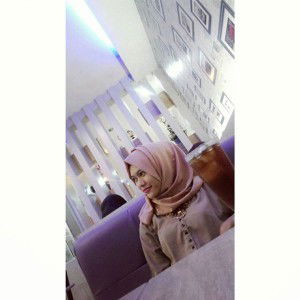 Ayu Astria profile icon