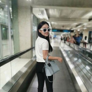 Parii Parichart profile icon