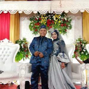 Lilis Purnama profile icon