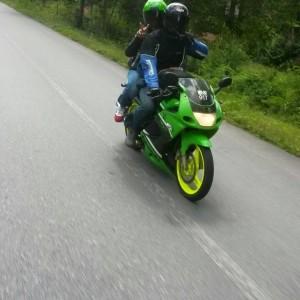 Suriawati Radzali profile icon