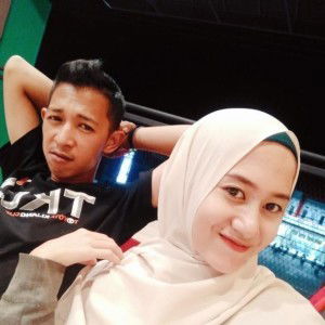 Indah Karlina profile icon