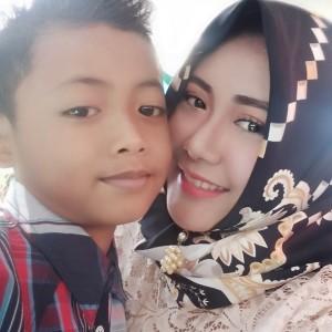 Wahyu Asri Wati profile icon