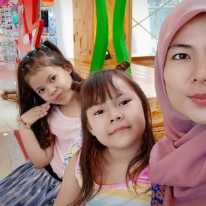 Iis Garningsih profile icon