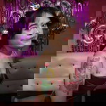Tharinee Ging profile icon