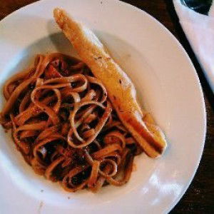 Lea Holmes profile icon