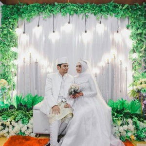 Fitri Wahyuni profile icon