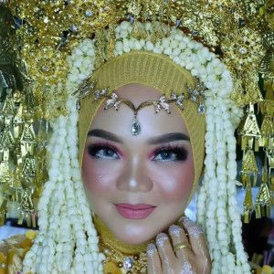 Dian FY profile icon