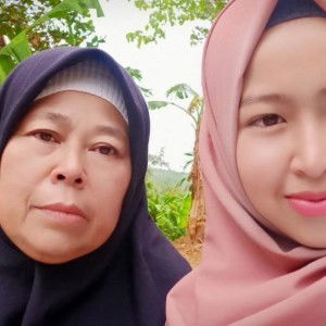 SekarNurohmah profile icon