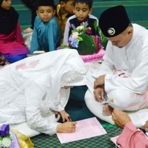 Nur Asiah SH profile icon