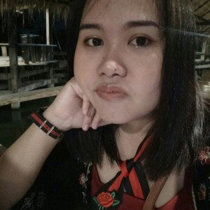 Newnon Suttha profile icon