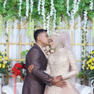 Ayu Kumala Sari profile icon