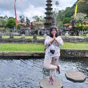 Ayu Nolantika profile icon