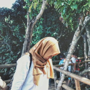 Ratna Wati profile icon