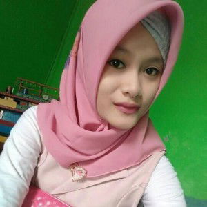 Dwi Setiyani profile icon