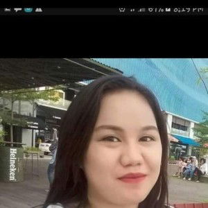 Rose Lyen profile icon