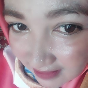 Esti Sulastri profile icon