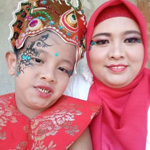 Triana Wati profile icon