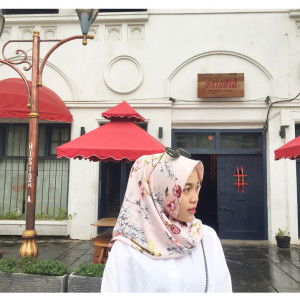 Ezza Nariswari profile icon