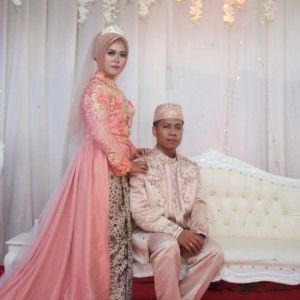 Anie Pratiwie profile icon